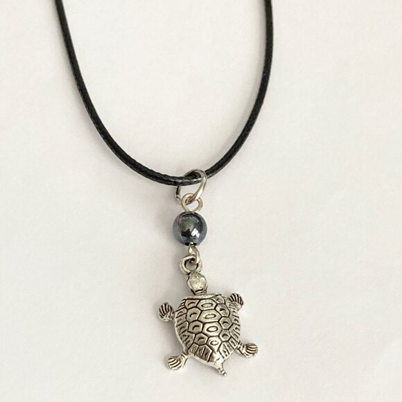 Pearl Bead Sea Turtle Necklace Silver Tone Nautical Island Beach Black Cord 17" - Picture 7 of 8